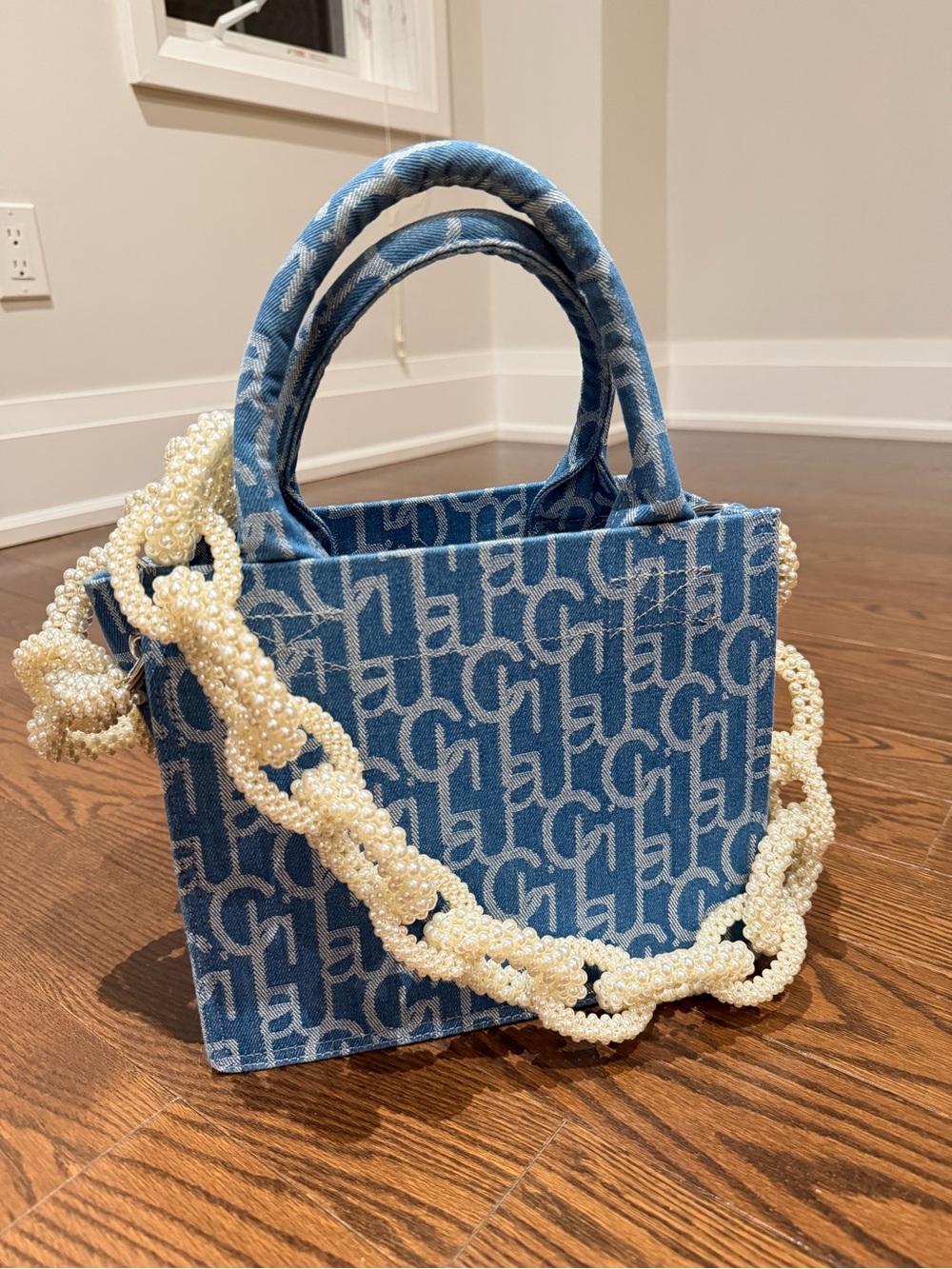 Laurence & Chico small tote